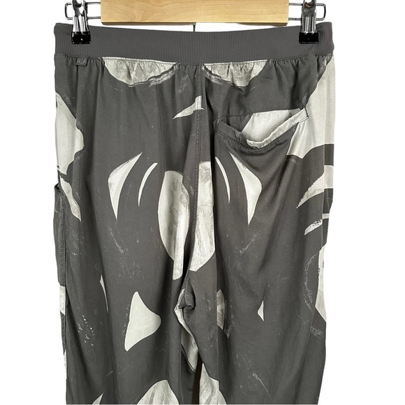 LULULEMON City Tencel Joggers 26” in Back Spin Stroke White Slate / Slate - Picture 13 of 16